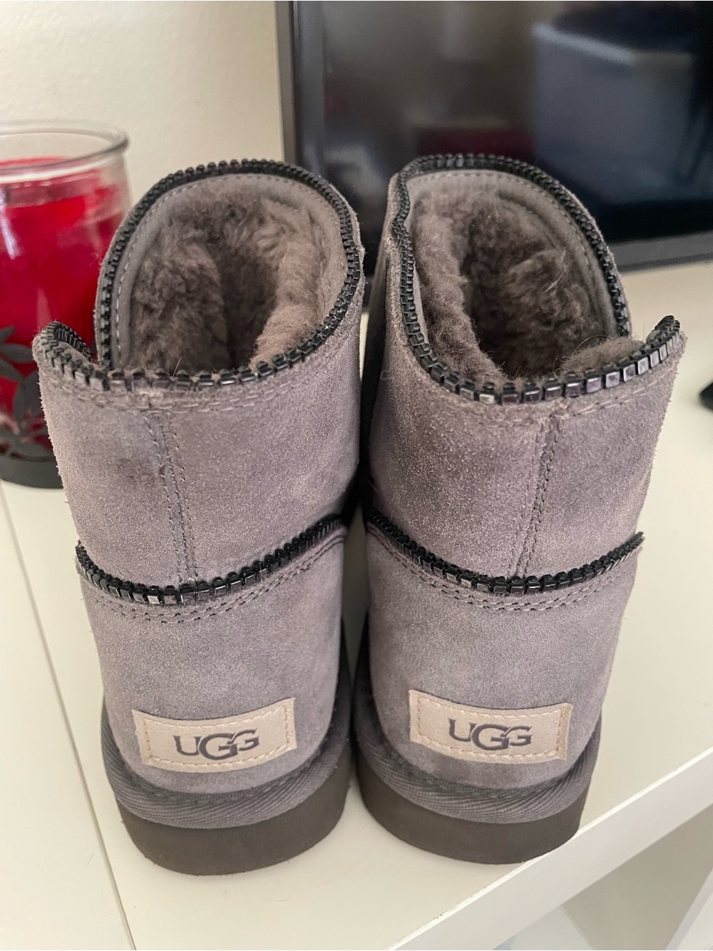 UGG Women's Short Suede Ankle Boots in Grey